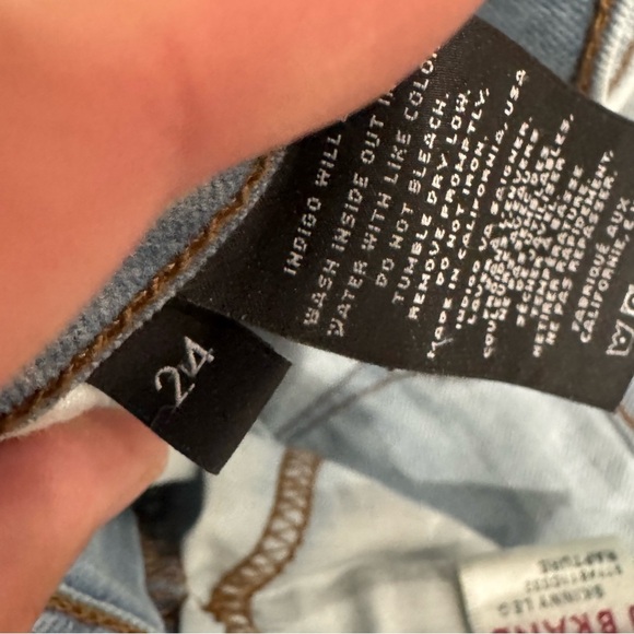 J brand rapture distressed light wash skinny jean ❤️ - Picture 6 of 9